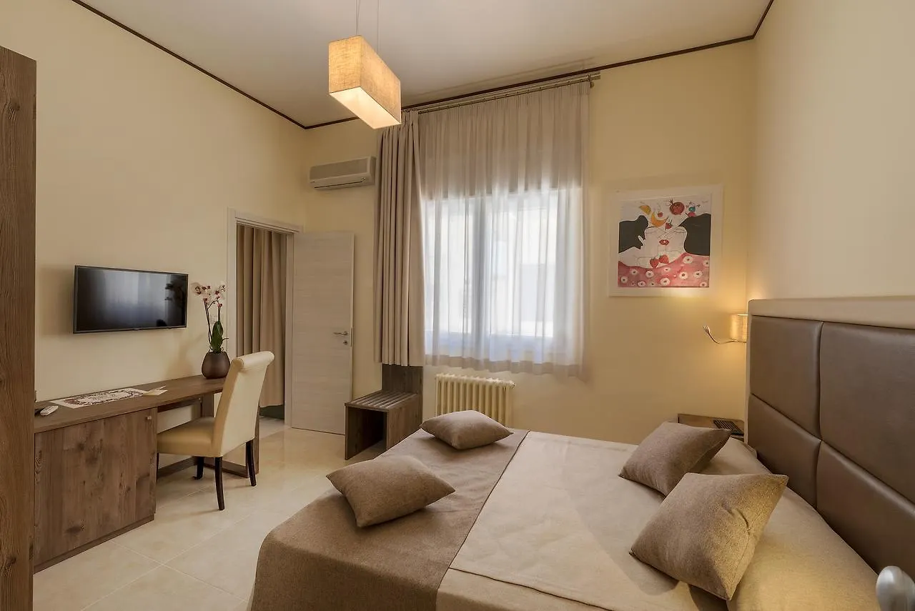 **  Felice Sud Bed & Breakfast Lecce Italy