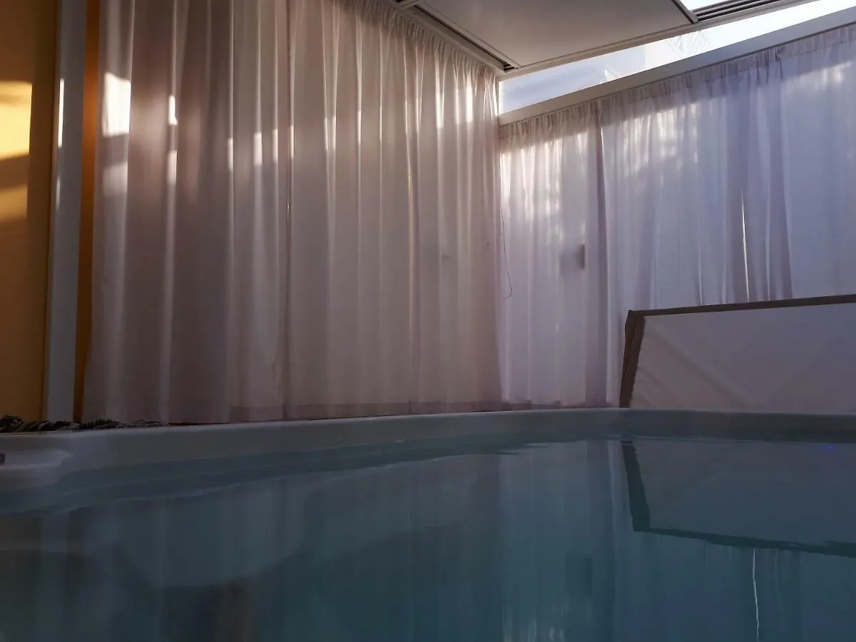 레체 Felice Sud B&B 2*,  이탈리아
